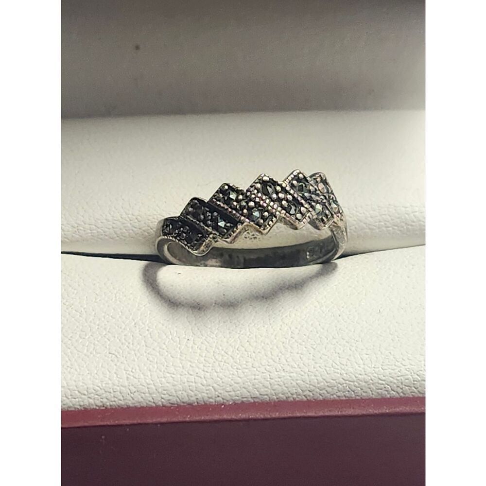 Beautiful Sterling Silver Marcasite Wave Ring Size 7 NF 925 Oxidized
